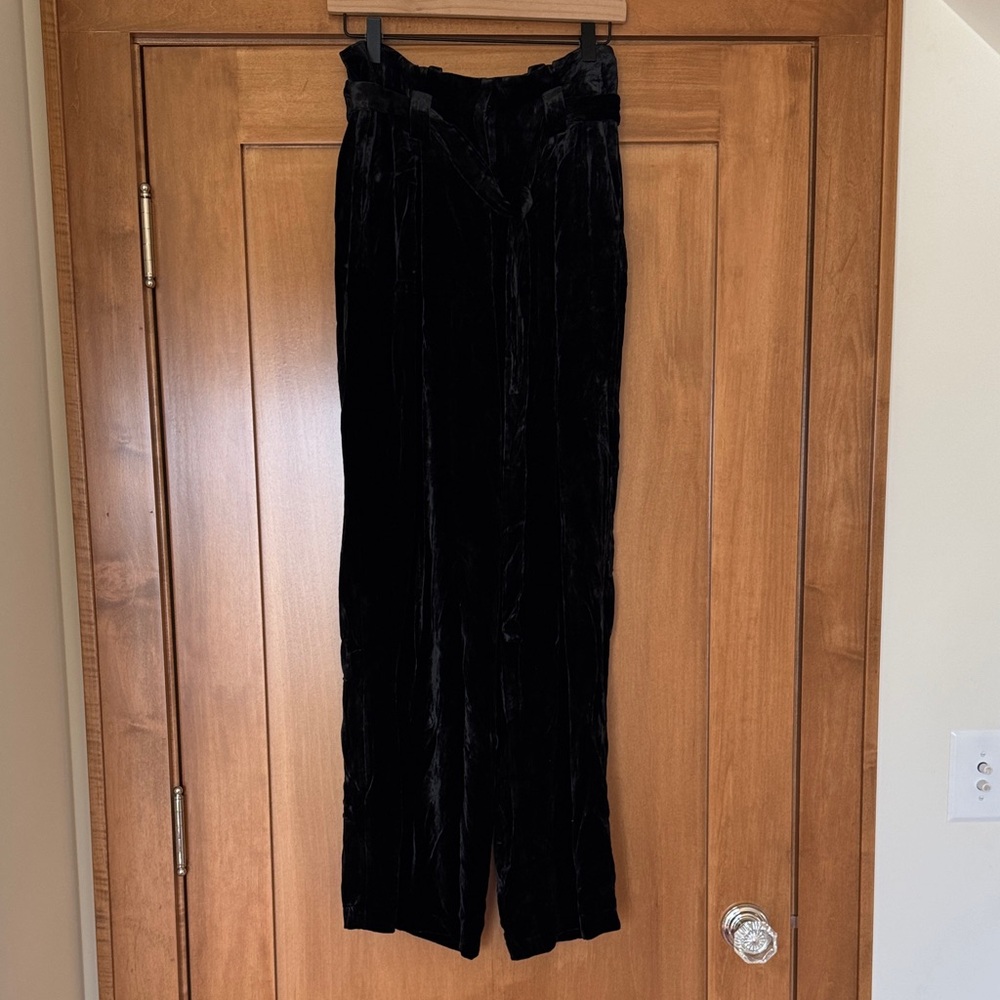 L'AGENCE Bobby Velvet Trousers EUC Size 2